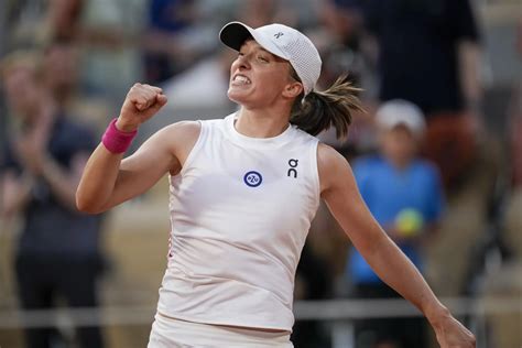 At the French Open, Iga Swiatek seeks her 4th Grand Slam trophy and Karolina Muchova seeks her 1st